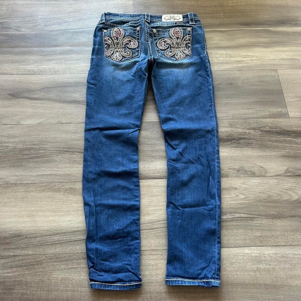Sick Y2K Miss Me Jeans Blue denim with embroidered fleur-de-lis size 28"
